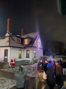 Pictures – 2023 Village Wreath Lighting and Christmas Party